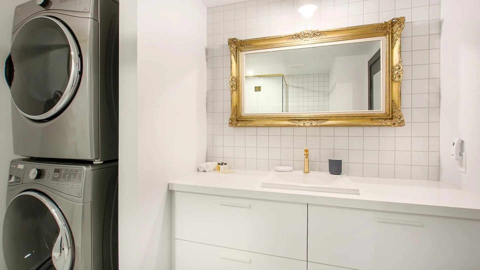 Les Lofts Charest - Par Les Lofts Vieux-Quebec Apartment 0*, Quebec City Canada